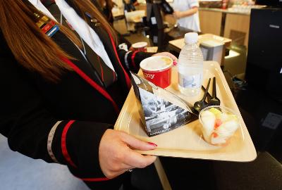Mearns Castle pupil with lunch Mearns Castle pupil with lunch
